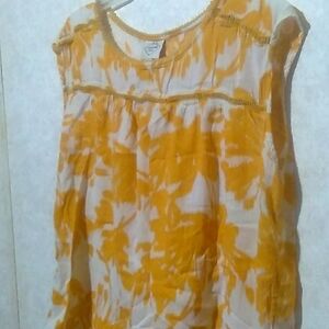 St. John's Bay size medium mustard yellow and white sleeveless tunic top